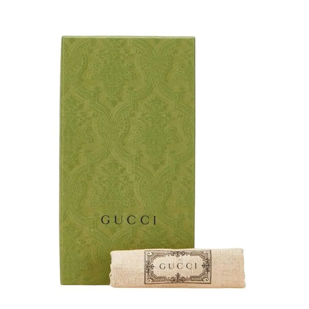 Gucci delivery duty